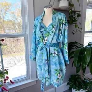 Vintage & Rare Victoria's Secret 100% Silk Robe & Slip Set Blue Floral - XS/S